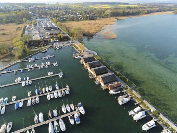 Port de Chevroux and Lake Neuchatel region