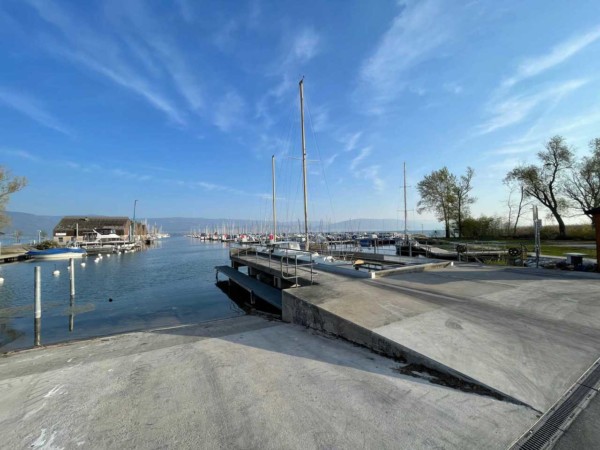 Port de Chevroux and Lake Neuchatel region